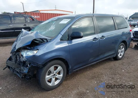 2014 Toyota Sienna L V6 7 Passenger z USA, uszkodzony, nr VIN 5TDZK3DC7ES521633